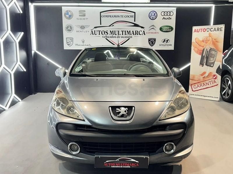 Usado Peugeot 207 CC 110 CV (80 kW) 2009 Gris / plata Descapotable