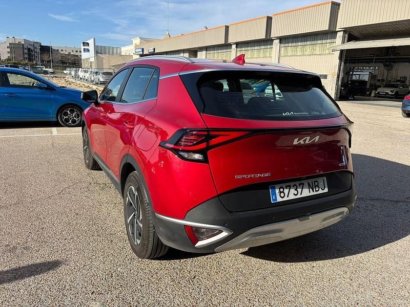 Usado Kia Sportage 252 CV (185 kW) 2025 Rojo SUV