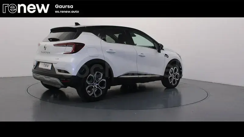 Usado Renault Captur Zen 160 CV (117 kW) 2022 Blanco SUV