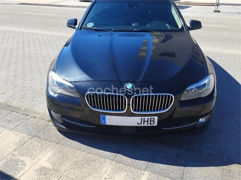 Negro Usado 2010 BMW 530 Familiar | 7500 € (Super precio) - Imagen 1/4