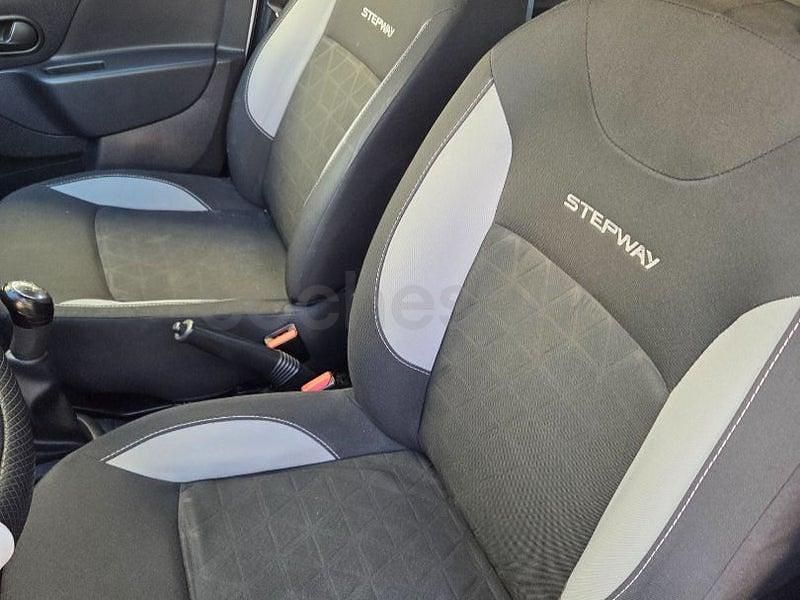 Usado Dacia Sandero Stepway 90 CV (66 kW) 2015 Blanco Berlina