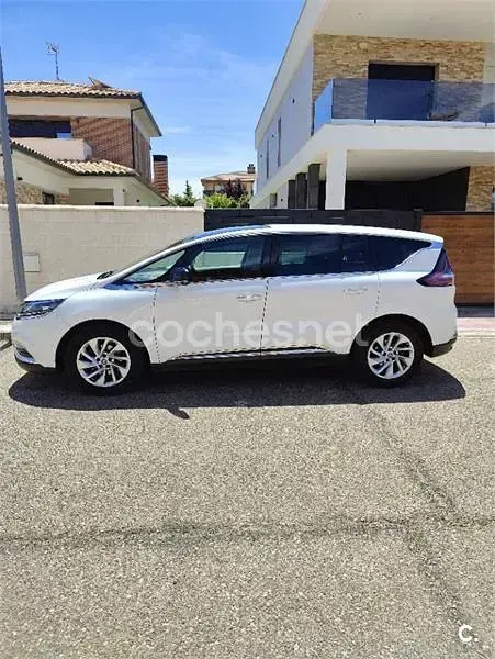 Usado Renault Espace Zen 160 CV (117 kW) 2016 Blanco Monovolumen