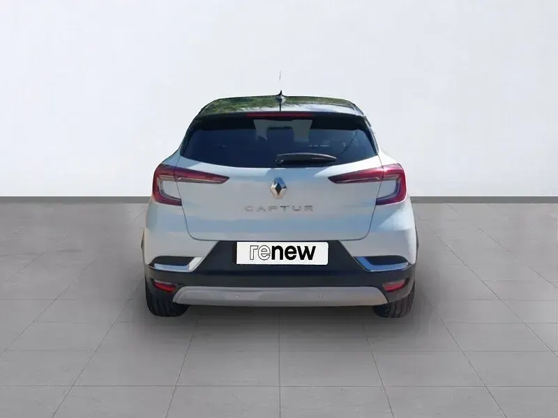 Usado Renault Captur 140 CV (102 kW) 2022 Blanco SUV