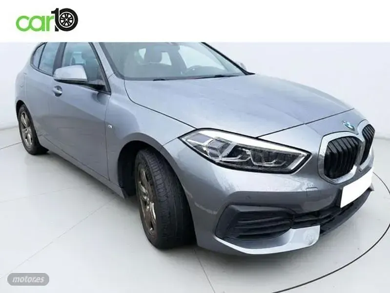 Usado BMW 116 116 CV (85 kW) 2022 Gris Utilitario