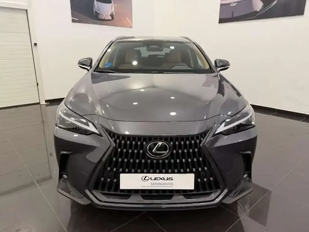 Usado Lexus NX450h+ 218 CV (160 kW) 2025 Gris SUV