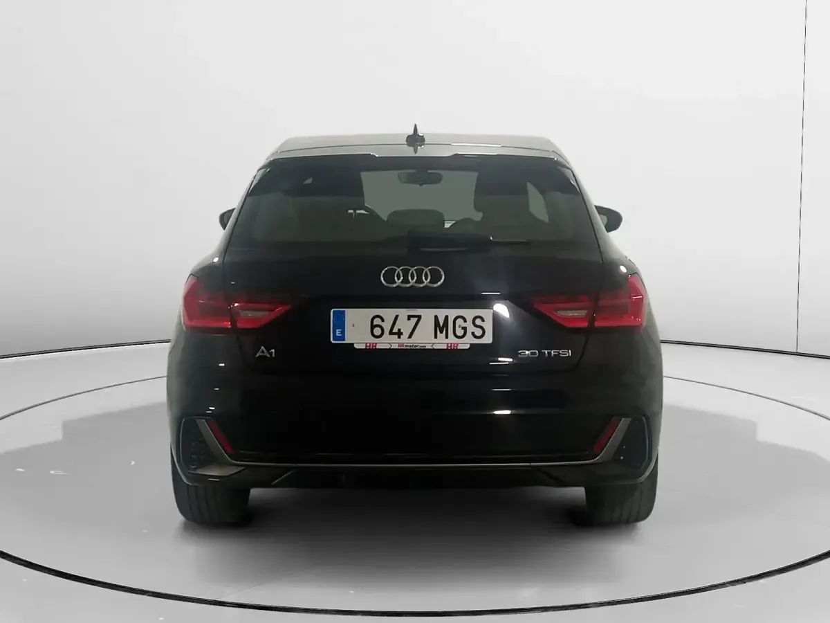 Usado Audi A1 Design 110 CV (80 kW) 2023 Negro SUV