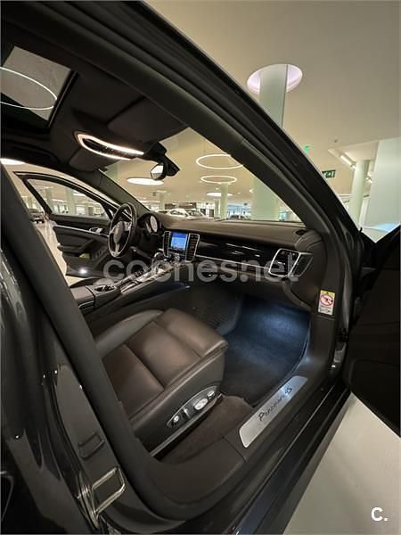 Usado Porsche Panamera 420 CV (308 kW) 2013 Gris / plata Utilitario
