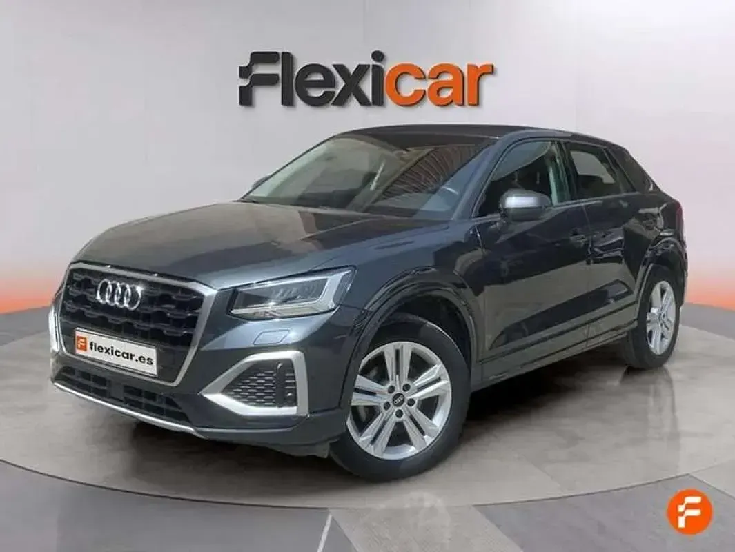 Usado Audi Q2 Advanced 150 CV (110 kW) 2021 Gris SUV