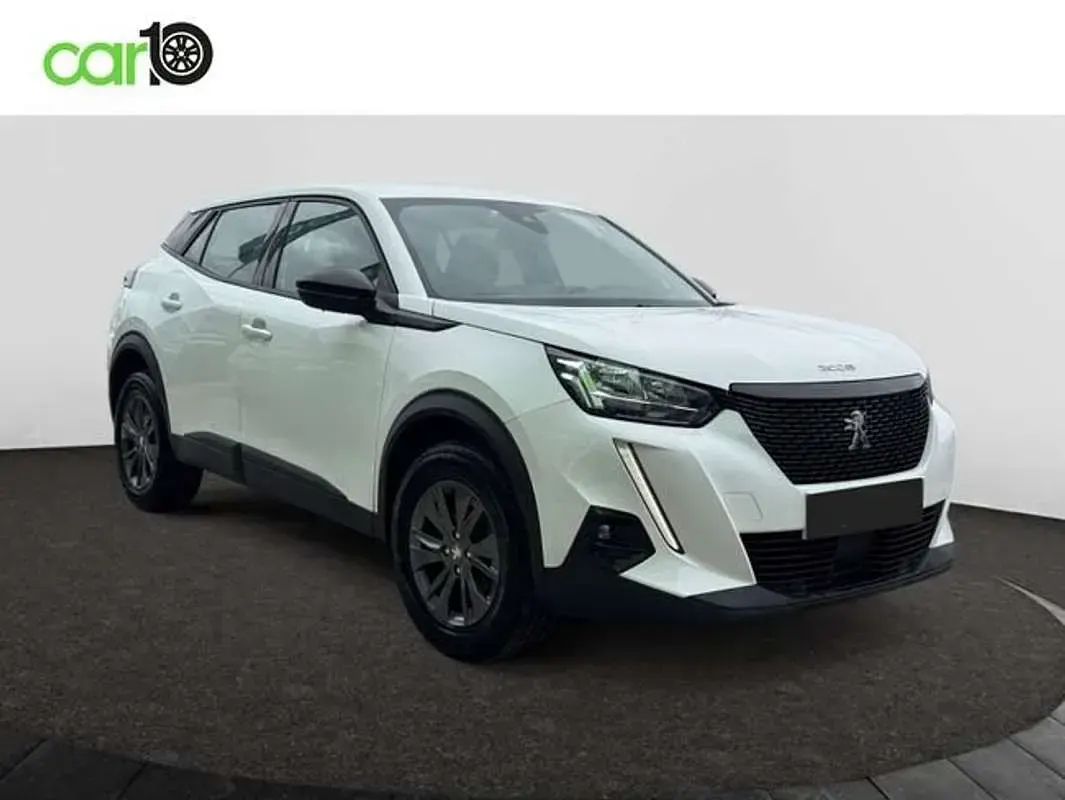 Usado Peugeot 2008 Active 110 CV (80 kW) 2022 Blanco SUV
