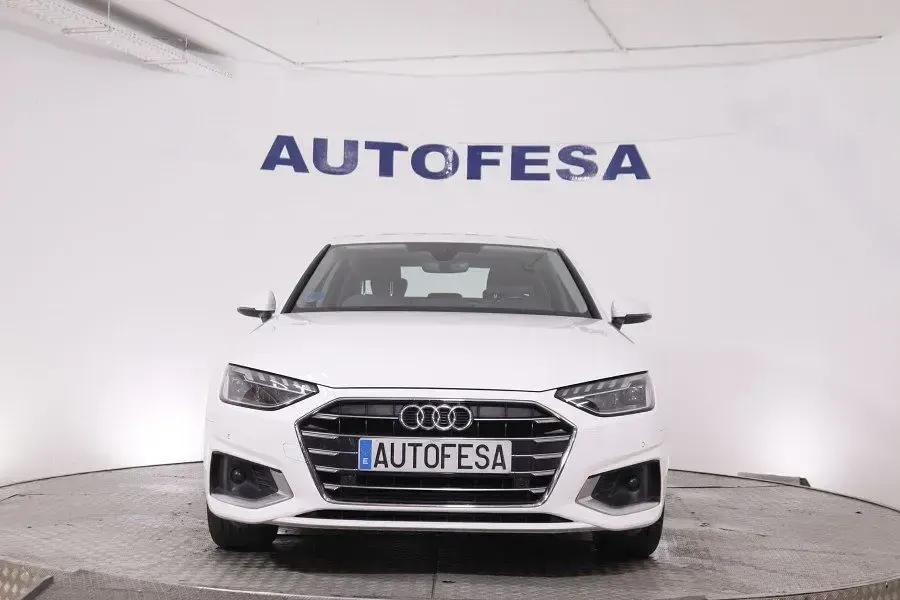 Usado Audi A4 150 CV (110 kW) 2022 Blanco Berlina