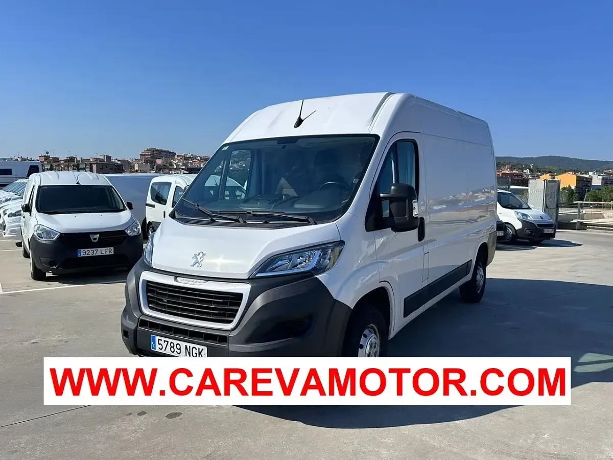 Usado Peugeot Boxer 140 CV (102 kW) 2021 Blanco Van