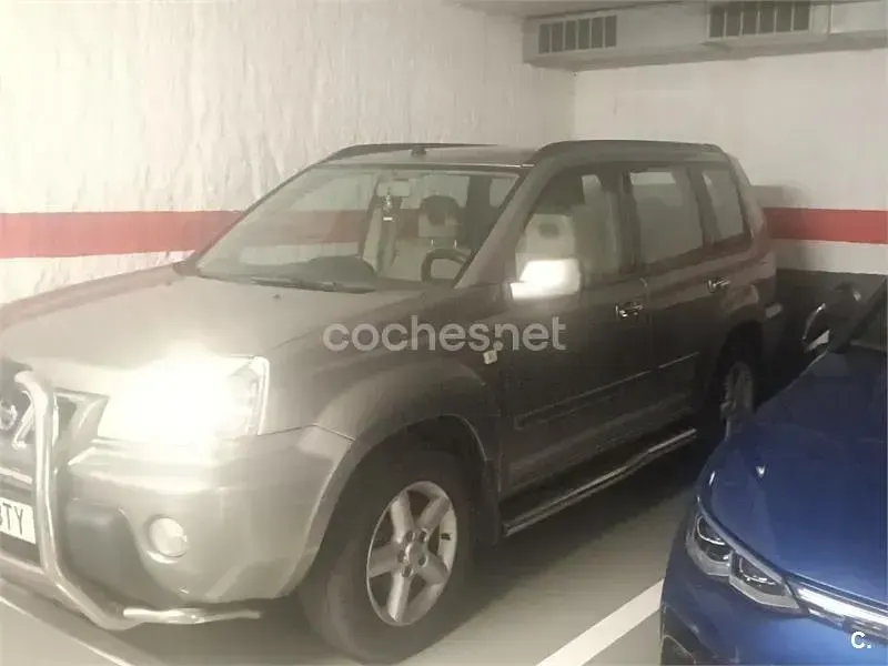 Usado Nissan X-Trail Comfort 136 CV (100 kW) 2002 Gris / plata SUV