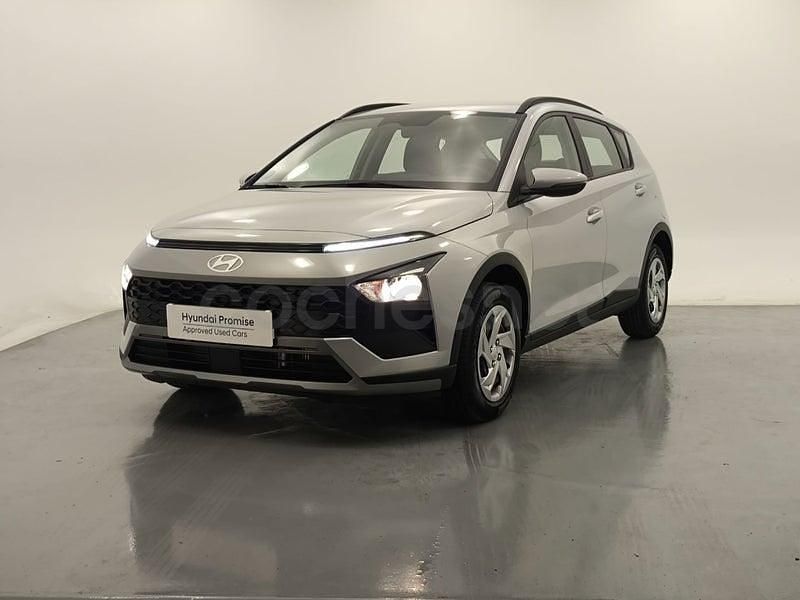 Usado Hyundai Bayon 100 CV (73 kW) 2024 Gris / plata SUV