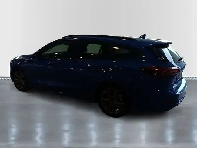 Usado Ford Focus ST-Line 155 CV (114 kW) 2024 Azul desert island (metalizado)