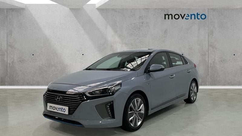 Usado Hyundai Ioniq Style 141 CV (103 kW) 2016 Gris / plata Utilitario