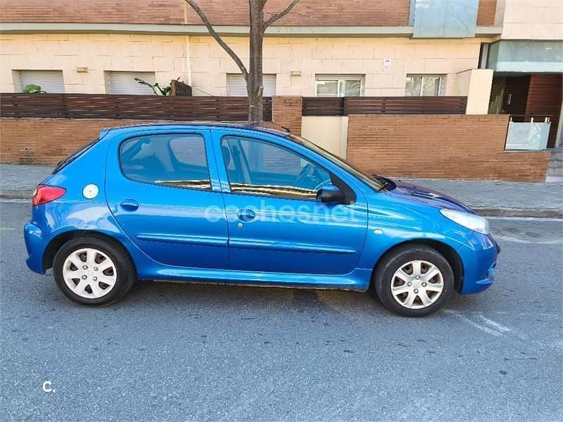 Begagnad Peugeot 206 75 HK (55 kW) 2012 Blå Sedan