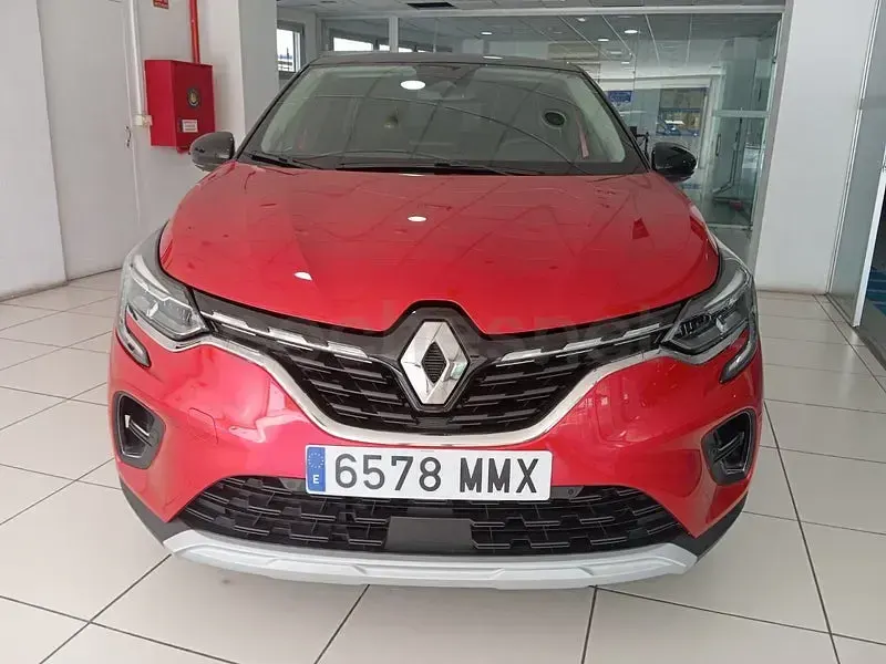 Usado Renault Captur Techno 145 CV (106 kW) 2024 Rojo SUV