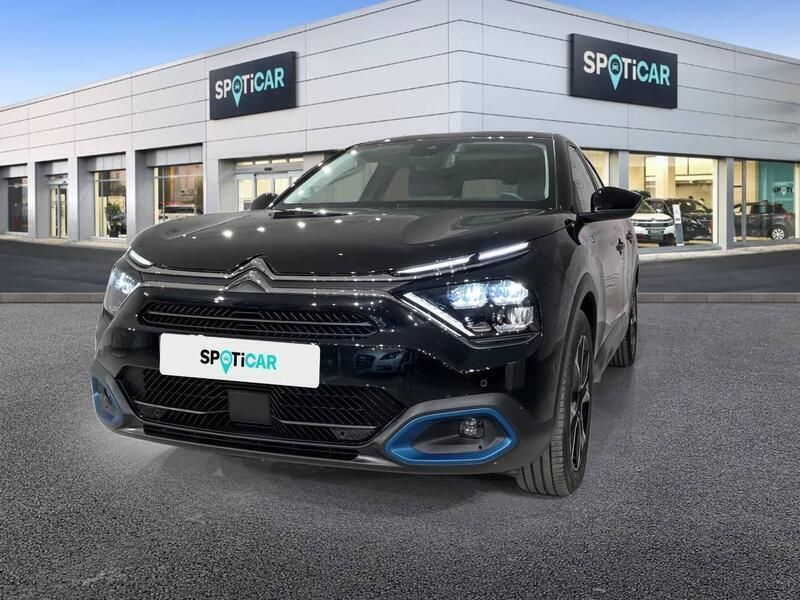 Negro Usado 2023 Citroën e-C4 Shine Berlina | 25.400 € - Imagen 1/3