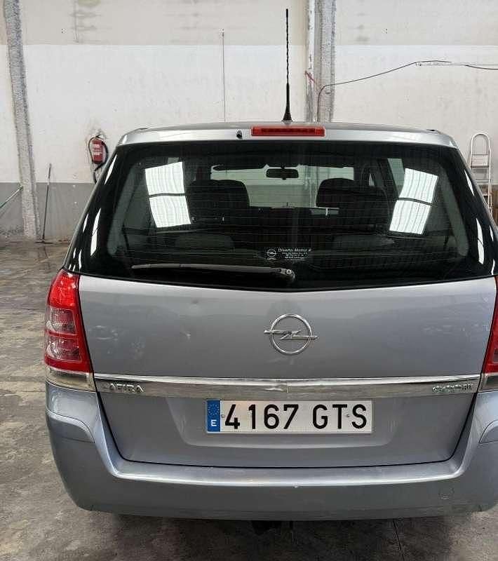Usado Opel Zafira Enjoy Plus 110 CV (80 kW) 2010 Monovolumen