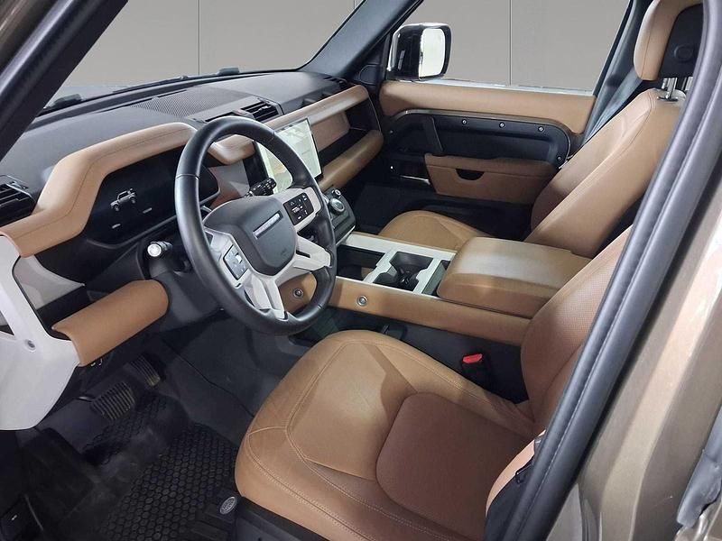 Usado Land Rover Defender SE Dynamic 249 CV (183 kW) 2024 Gondwana stone gloss SUV