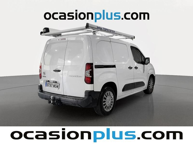 Usado Toyota Proace City City 102 CV (75 kW) 2024 Blanco Monovolumen