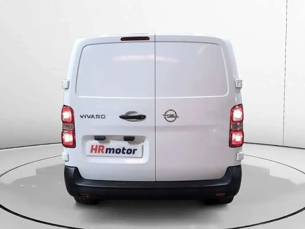 Usado Opel Vivaro S 102 CV (75 kW) 2021 Blanco Monovolumen