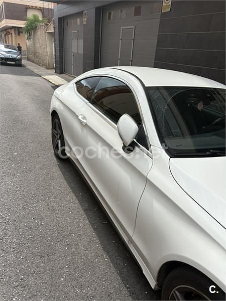 Usado Mercedes C220 170 CV (125 kW) 2015 Blanco Coupe
