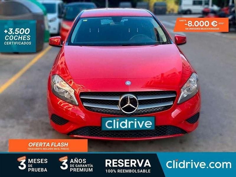 Rojo Usado 2015 Mercedes A180 Urban Utilitario | 11.290 € (Precio justo) - Imagen 1/4