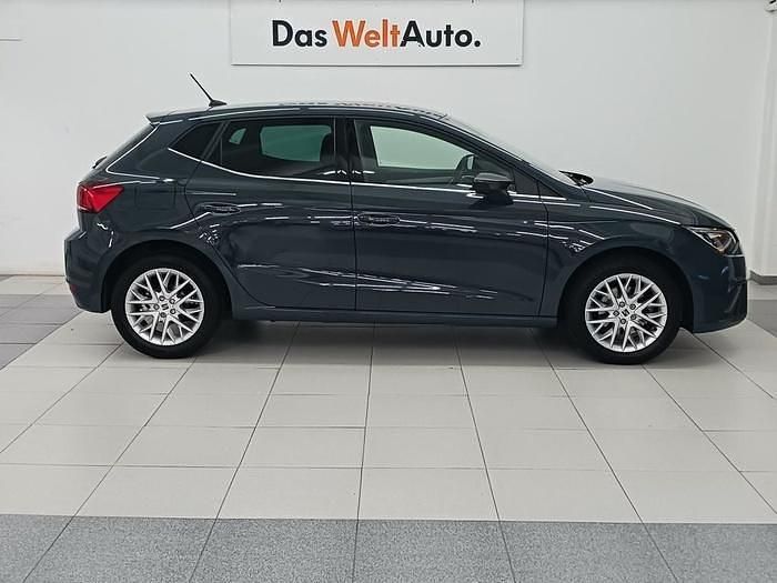 Usado Seat Ibiza XCELLENCE 115 CV (84 kW) 2025 Azul Utilitario