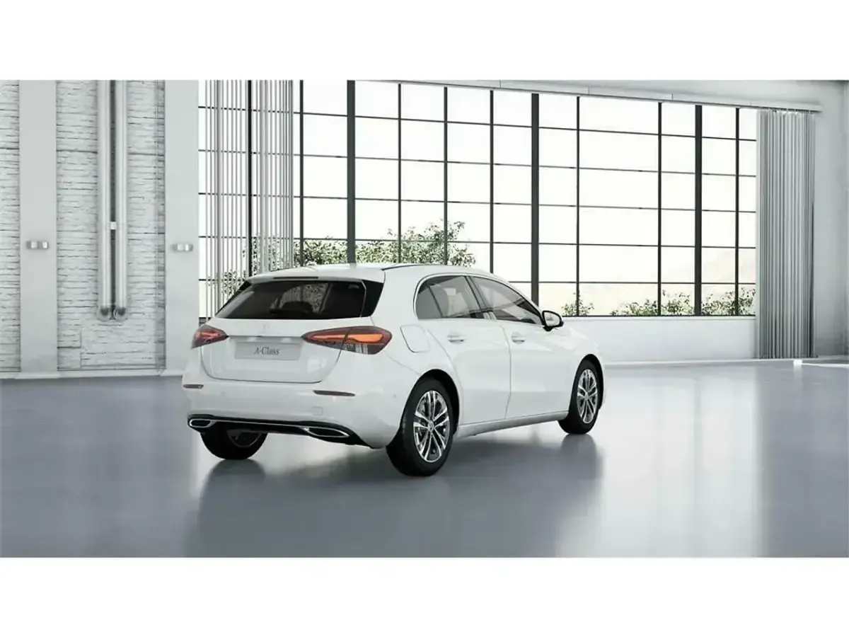 Usado Mercedes A250 Advanced 218 CV (160 kW) 2024 Blanco Berlina