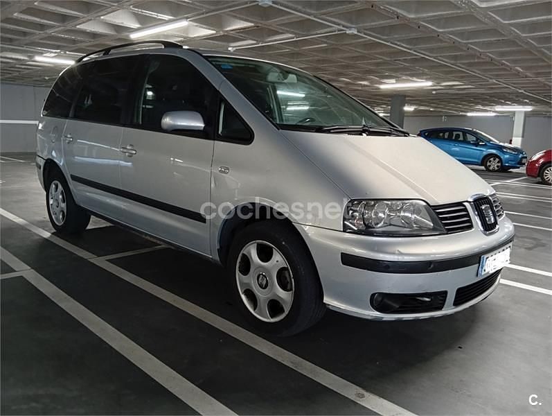 Gris / plata Usado 2002 Seat Alhambra Monovolumen | 2900 € - Imagen 1/4