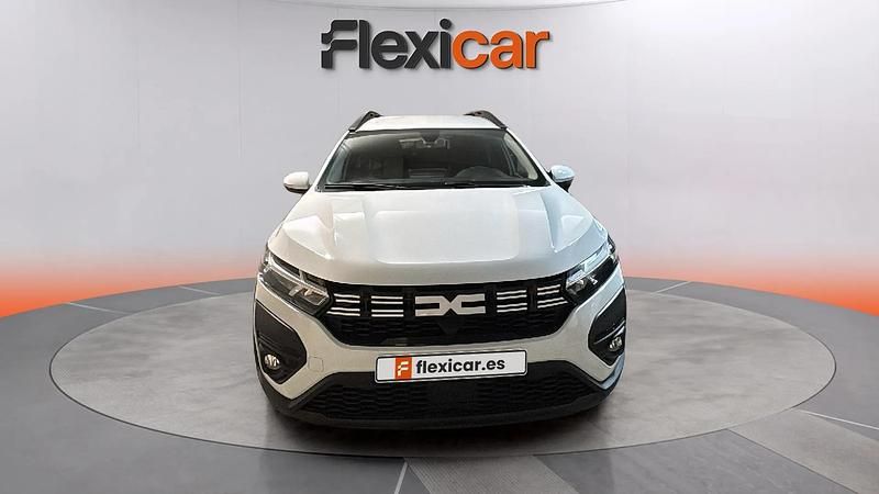 Usado Dacia Jogger Expression 110 CV (80 kW) 2023 Blanco Monovolumen