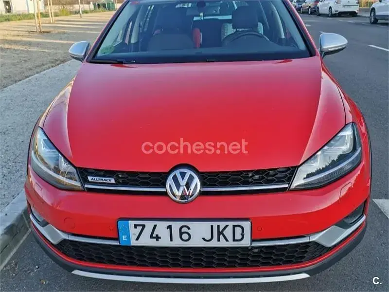 Usado VW Golf Alltrack 184 CV (135 kW) 2015 Rojo Familiar