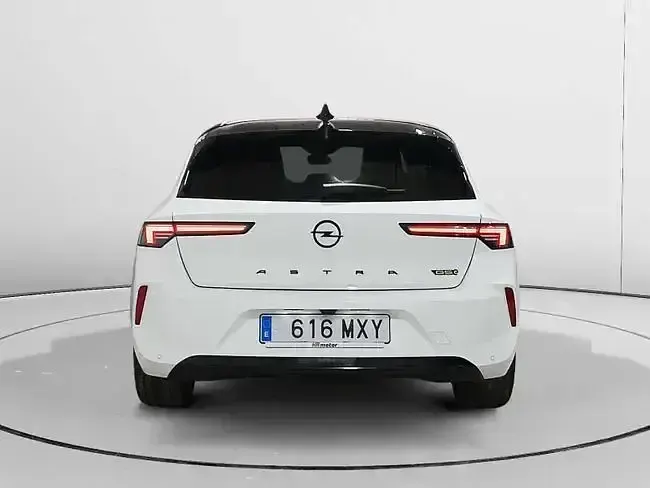 Usado Opel Astra GSe 224 CV (164 kW) 2025 Blanco Utilitario