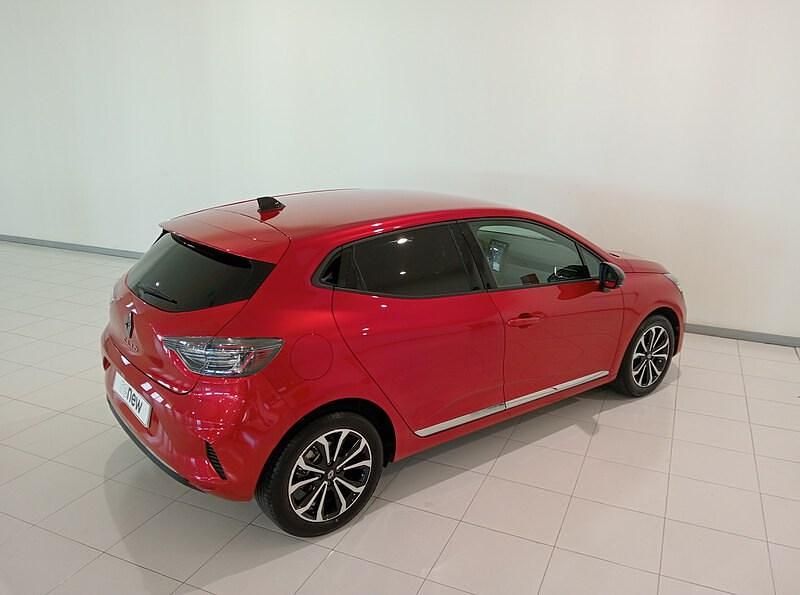 Usado Renault Clio V Techno 100 CV (73 kW) 2025 Rojo Berlina
