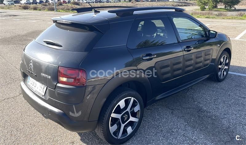 Usado Citroën C4 Shine 100 CV (73 kW) 2016 Negro Berlina