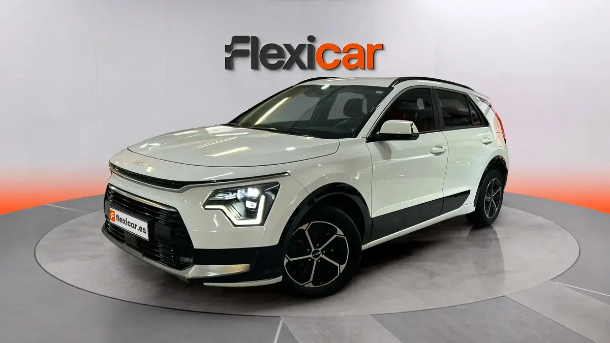 Usado Kia Niro 141 CV (103 kW) 2022 Blanco SUV