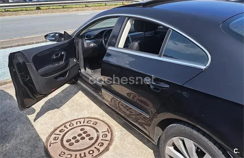 Usado VW CC 140 CV (102 kW) 2014 Negro Berlina