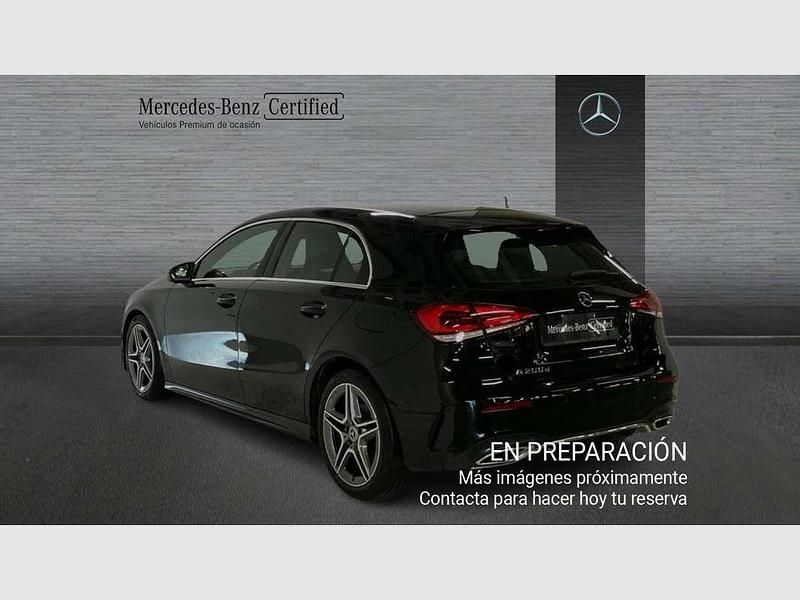 Usado Mercedes A200 150 CV (110 kW) 2022 Negro Berlina
