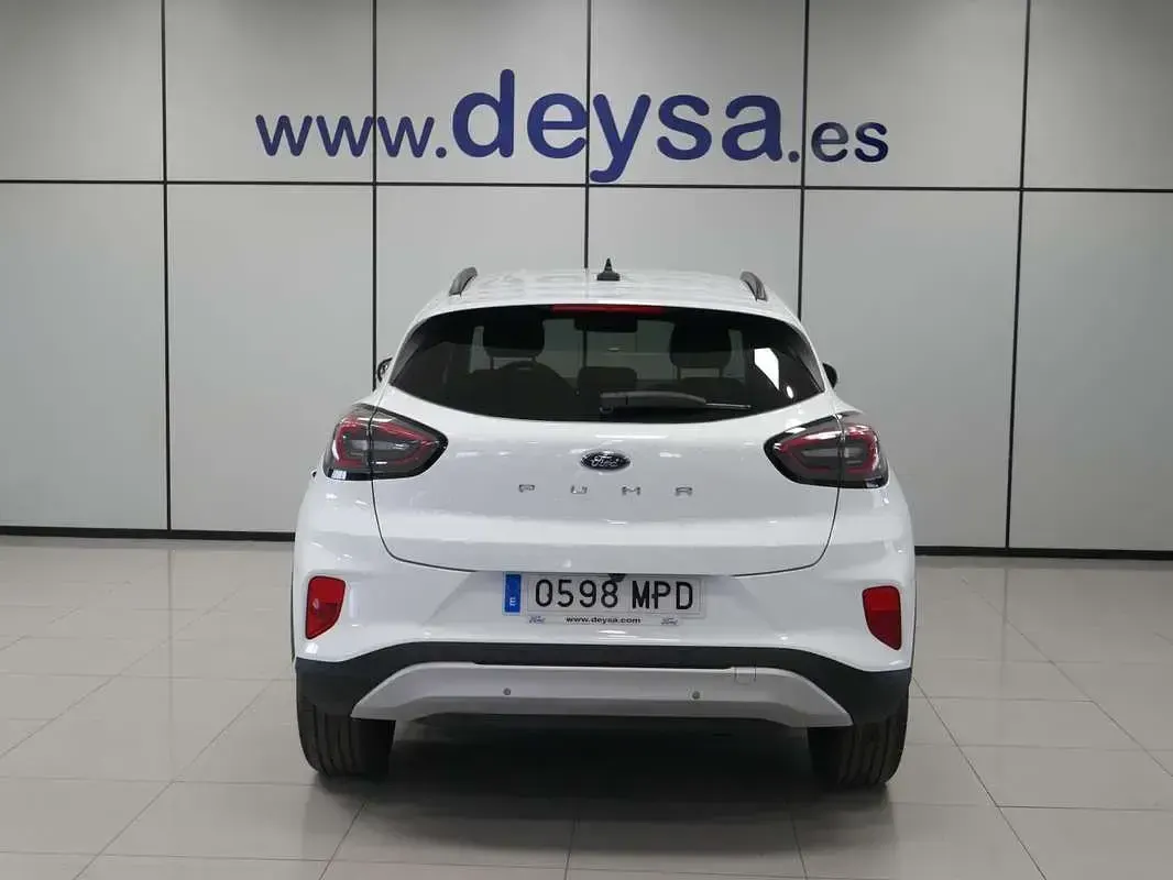 Usado Ford Puma Titanium 125 CV (91 kW) 2024 Blanco SUV