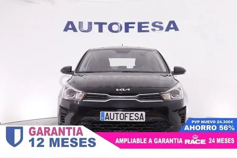 Usado Kia Rio 84 CV (61 kW) 2022 Negro Berlina