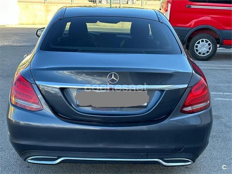 Usado Mercedes C250 Avantgarde 204 CV (150 kW) 2014 Gris / plata Berlina
