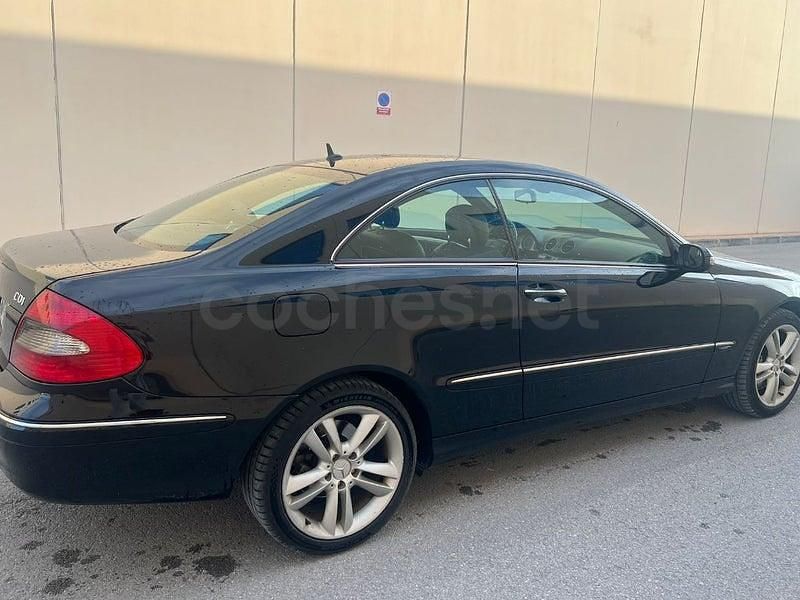 Usado Mercedes CLK320 Avantgarde 224 CV (164 kW) 2007 Negro Coupe