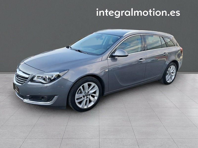 Grisnegro Usado 2017 Opel Insignia Excellence Familiar | 12.900 € (Precio justo) - Imagen 1/4
