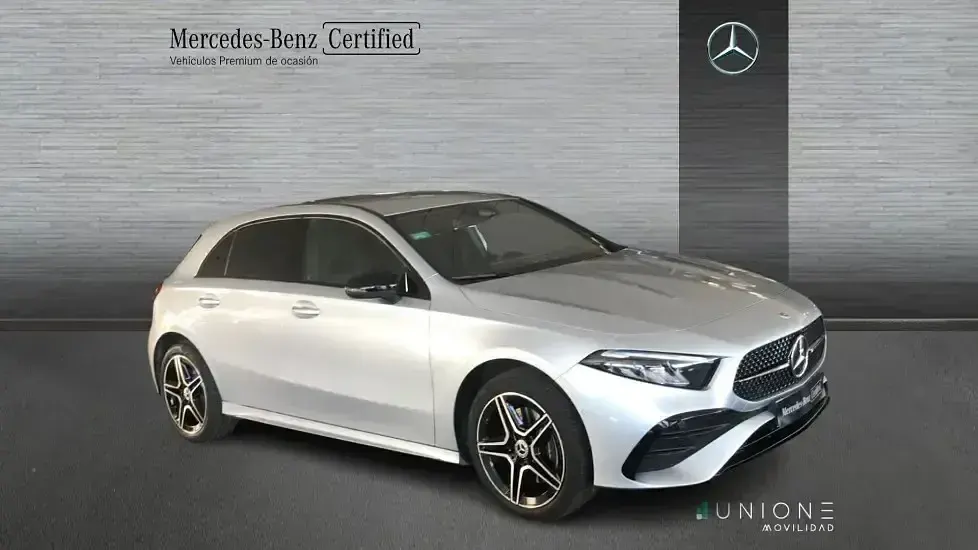 Usado Mercedes A250 218 CV (160 kW) 2025 Gris Berlina