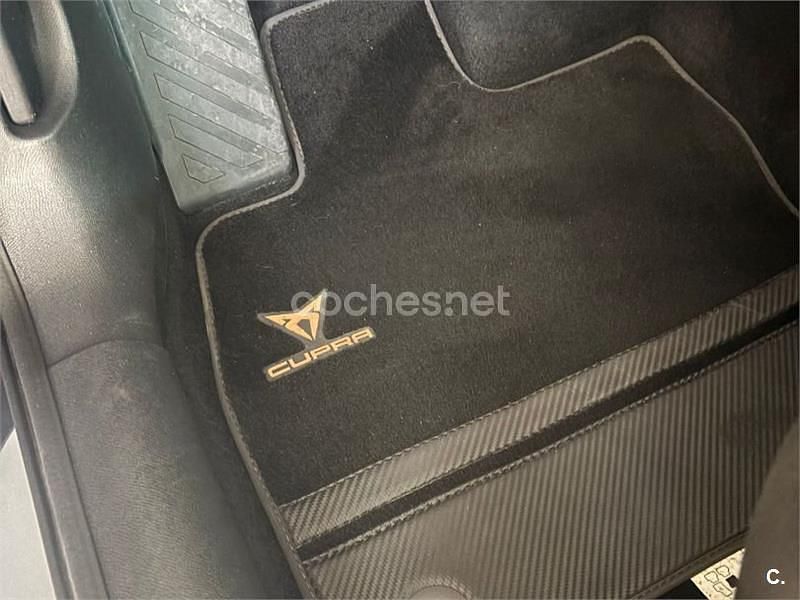 Usado Cupra Formentor 190 CV (139 kW) 2022 Gris / plata SUV