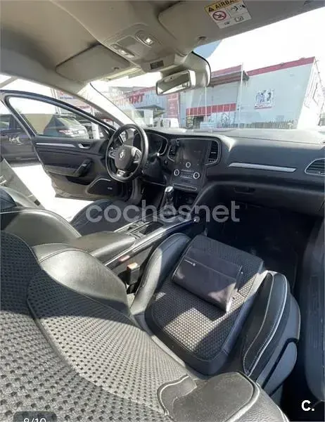 Usado Renault Mégane IV Life 130 CV (95 kW) 2016 Gris / plata Berlina