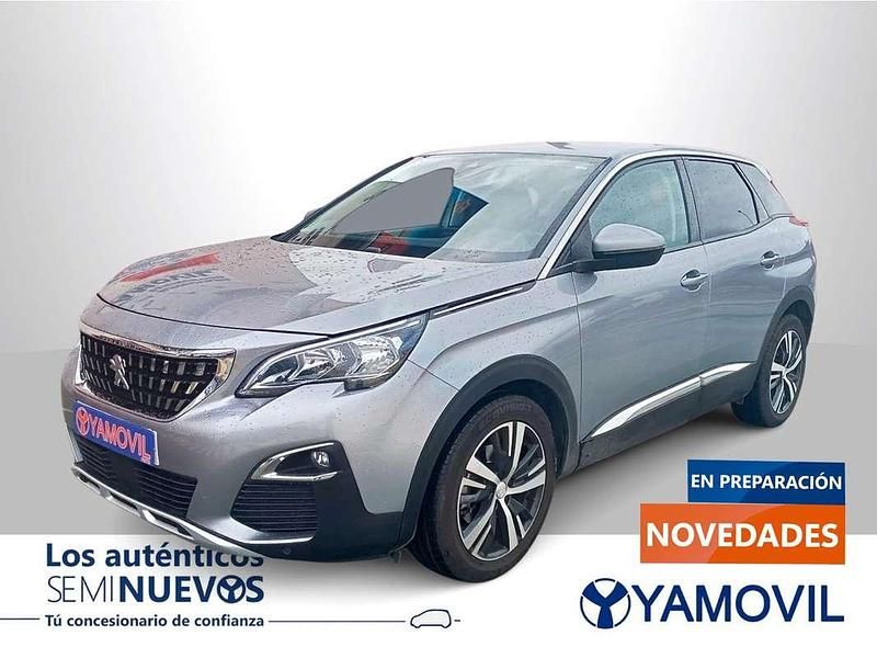 Usado Peugeot 3008 Allure 131 CV (96 kW) 2019 Gris SUV