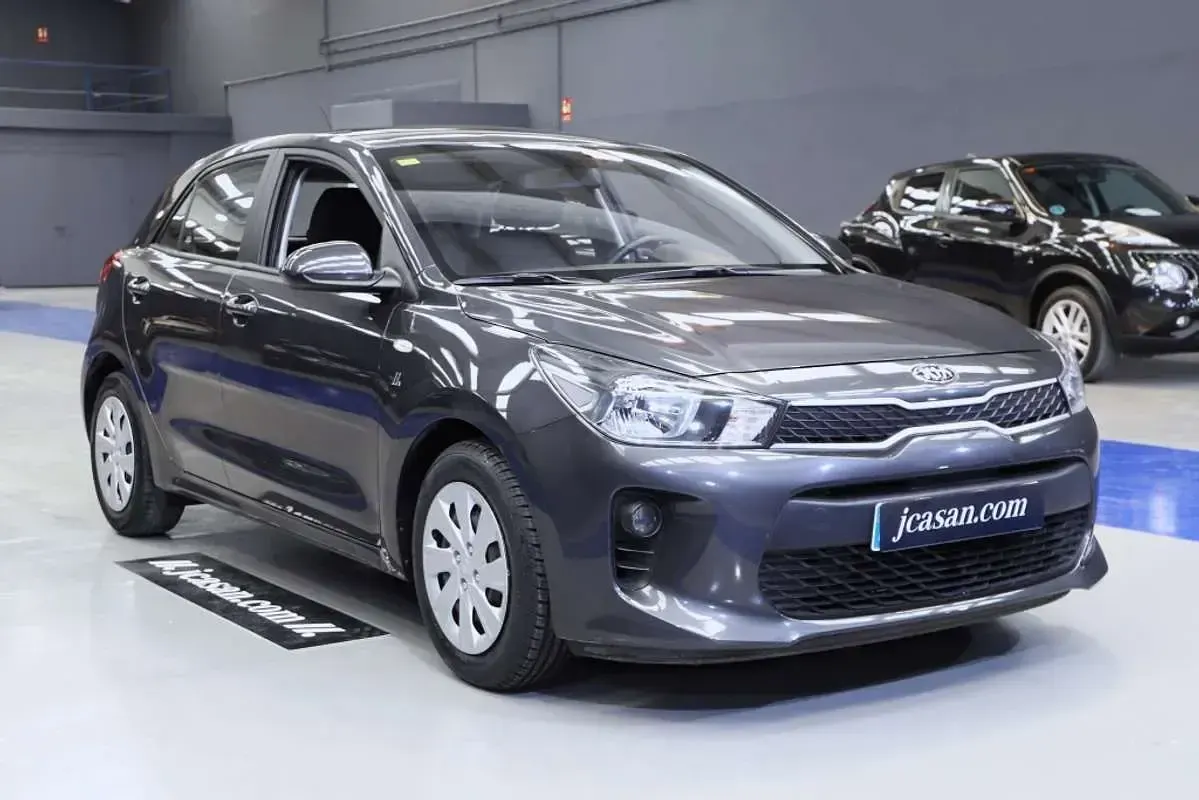Occasion Kia Rio 84 PK (61 kW) 2020 Grijs Hatchback