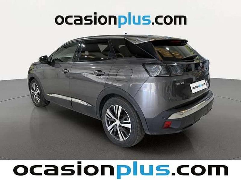 Usado Peugeot 3008 Allure 156 CV (114 kW) 2023 Plateado Monovolumen